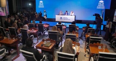 ESPINOZA INAUGURÓ LAS SESIONES ORDINARIAS DEL HCD DE LA MATANZA. FUERTES CRÍTICAS A JAVIER MILEI