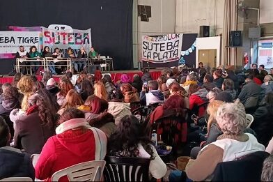ROMINA DEL PLÁ – “NO HAY RESPUESTAS A LAS NECESIDADES DE LOS DOCENTES BONAERENSES”