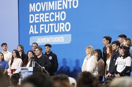 FERNANDO ESPINOZA: “LA ARGENTINA QUE VIENE ES CON AXEL PRESIDENTE Y LA JUVENTUD COMO PROTAGONISTA”.