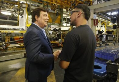 «SIN INDUSTRIA NO HAY ARGENTINA»: FUERTE RECLAMO DE FERNANDO ESPINOZA EN EL DÍA DE LA INDUSTRIA NACIONAL