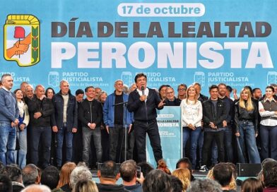 AXEL KICILLOF, FERNANDO ESPINOZA Y VERONICA MAGARIO ENCABEZARON EL ACTO MULTITUDINARIO EN EL DÍA DE LA LEALTAD PERONISTA