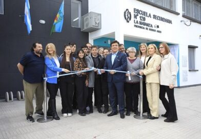 FERNANDO ESPINOZA Y AXEL KICILLOF INAUGURARON DOS NUEVAS ESCUELAS EN LA MATANZA: UNA PARA 500 CHICAS Y CHICOS CON DISCAPACIDAD FERNANDO ESPINOZA Y AXEL KICILLOF INAUGURARON DOS NUEVAS ESCUELAS EN LA MATANZA: UNA PARA 500 CHICAS Y CHICOS CON DISCAPACIDAD
