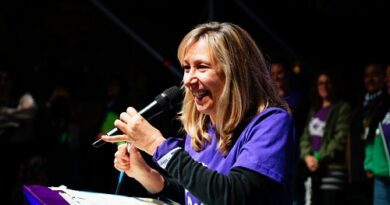 MIRIAM BREGMAN – MULTITUD EN CÓRDOBA: «NO CUENTEN CON NOSOTRAS PARA LA MODERACIÓN Y LAS ALIANZAS CON LOS QUE TRAJERON AL DESASTRE DE MILEI»